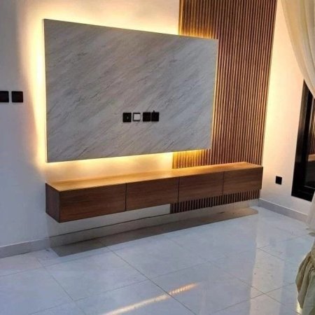 مزنون تلفزيون بسعر {600} شيكل